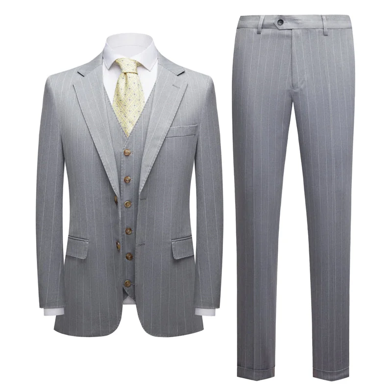 Three-pieces suit - London